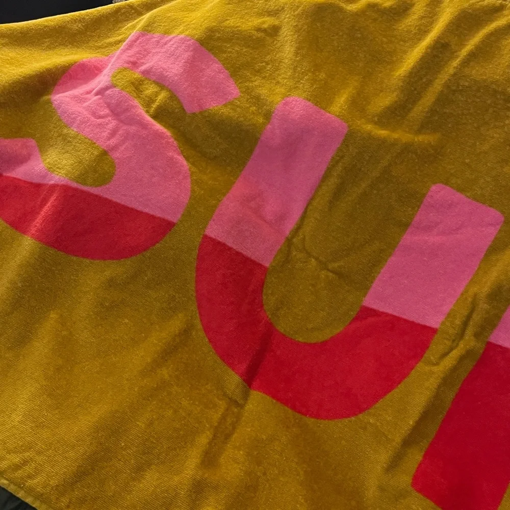 Billabong ~ Mustard Yellow Beach Towel with Pink & Red SURF~one size~Cotton